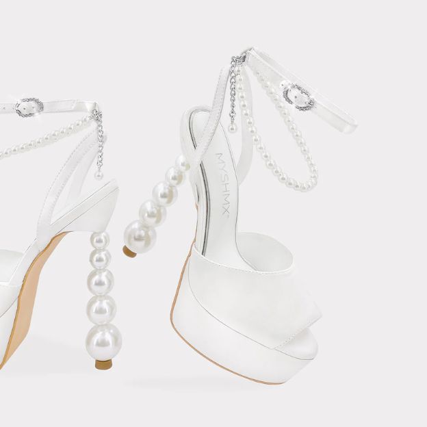 Tacones Altos de Moda