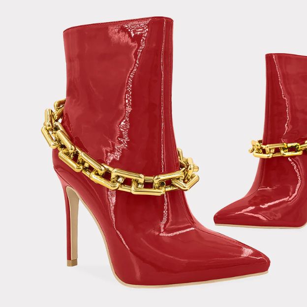 Botas Rojas con Tacón de Aguja